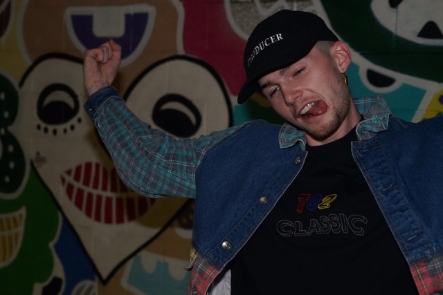 E2808BD9-C155-4882-96EE-982021EFAA12